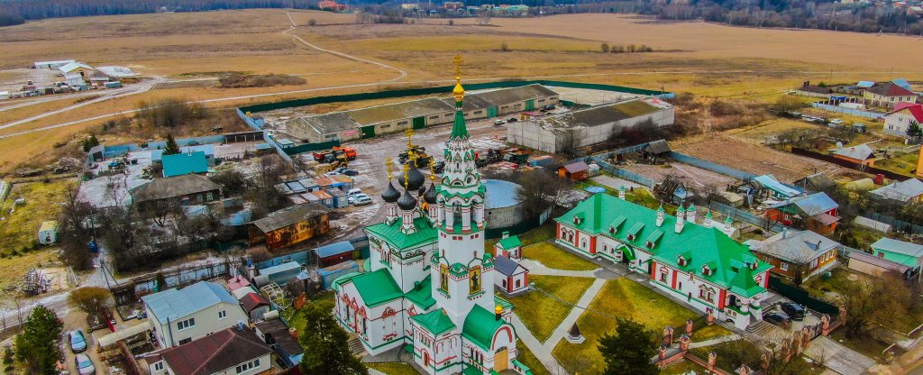 Храм в деревне Валищево Подольский район,  - Фото с квадрокоптера