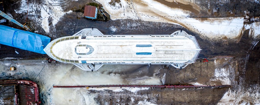 Метеор-216 в речпорте г.Ульяновска, Ульяновск - Фото с квадрокоптера