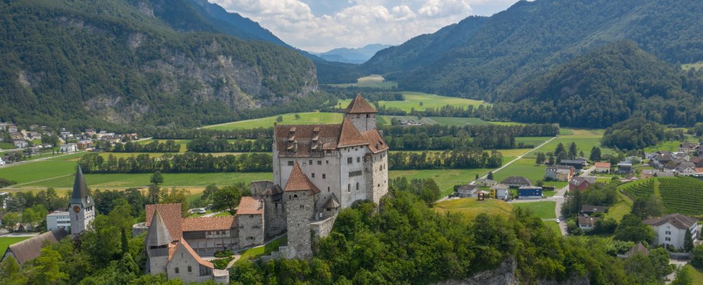 Швейцария,  - Фото с квадрокоптера