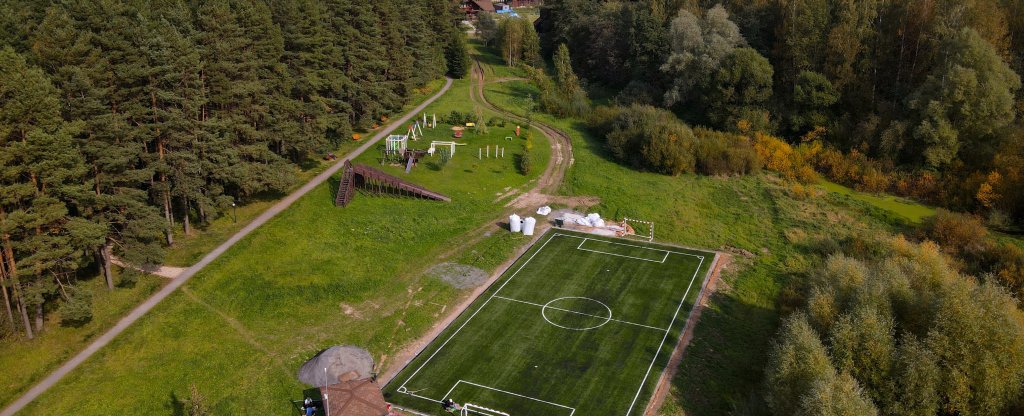 Футбольное поле в Можайске, Можайск - Фото с квадрокоптера
