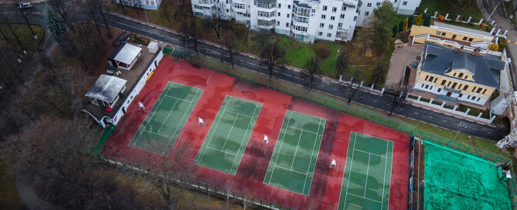 Теннисные корты в Ярославле,  - Фото с квадрокоптера