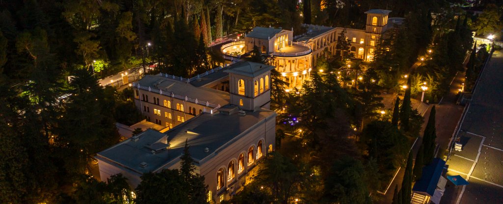 Amra Park-Hotel & Spa в Абхазии, Гагра - Фото с квадрокоптера