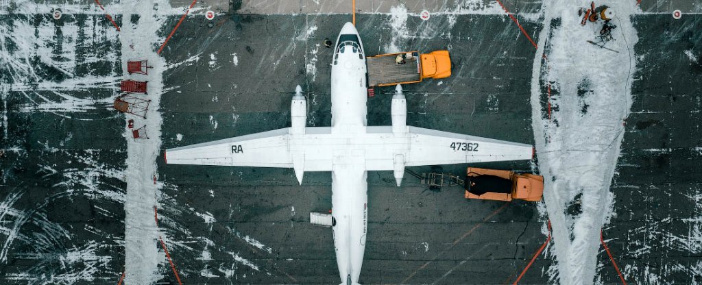 Турбовинтовой самолет АН-26Б-100, Красноярск - Фото с квадрокоптера