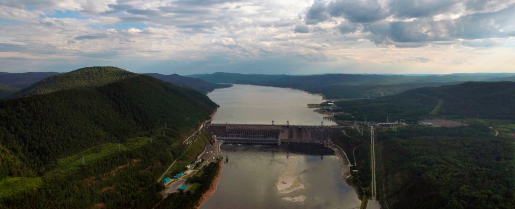 Красноярская ГЭС,  - Фото с квадрокоптера