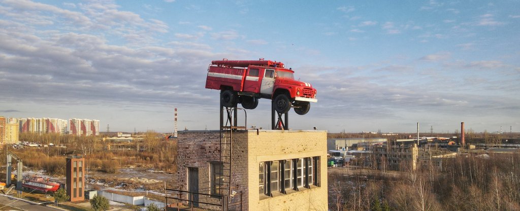 Пожарная машина ,  - Фото с квадрокоптера