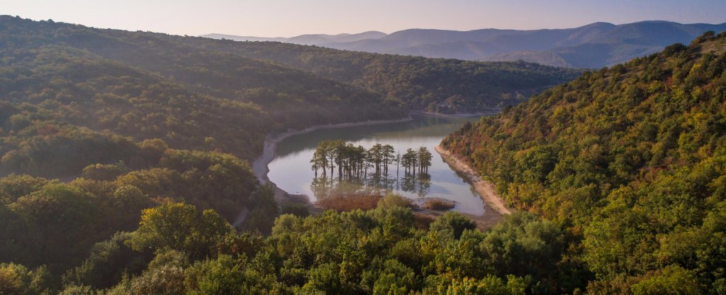 Утро на кипарисовом озере, Анапа - Фото с квадрокоптера