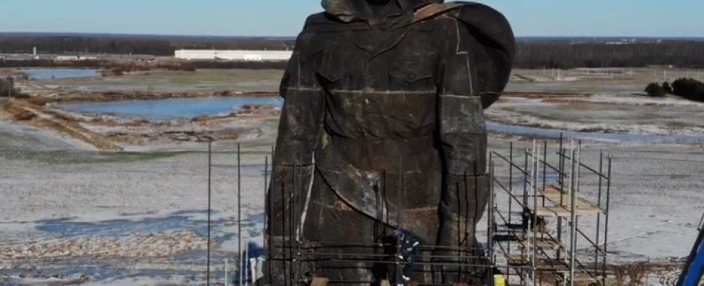 Ржевский мемориал Советскому Солдату, процесс возведения, Ржев - Фото с квадрокоптера