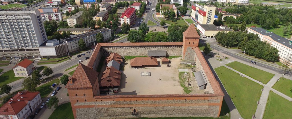 Замок в Лиде,  - Фото с квадрокоптера