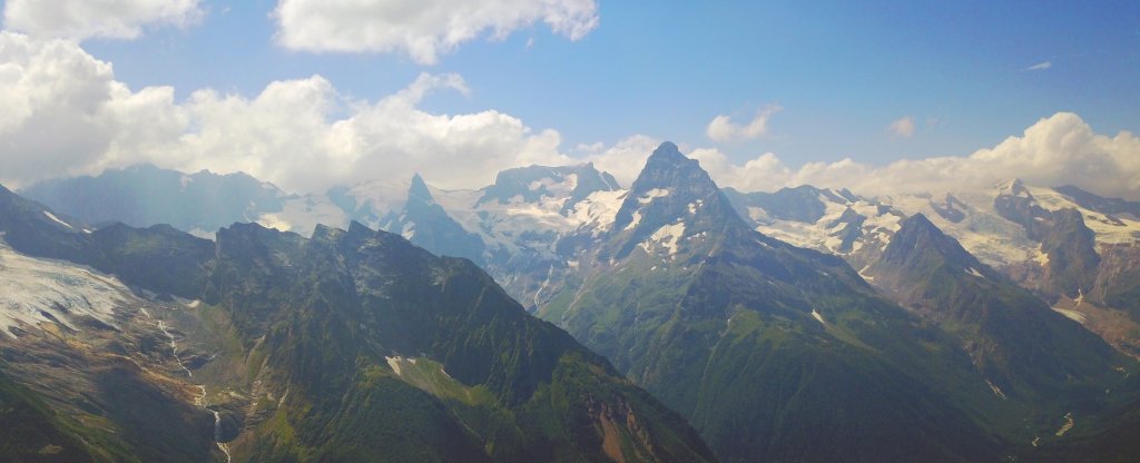 Домбайская тишина,  - Фото с квадрокоптера