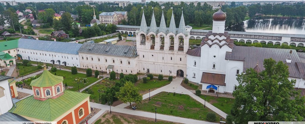 Тихвинский монастырь, Тихвин - Фото с квадрокоптера
