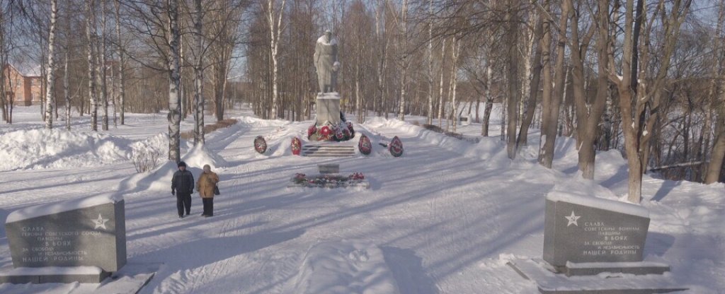 Брацкое захоронение в Лодейном,  - Фото с квадрокоптера