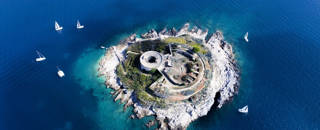 Остров Мамула. Черногория,  - Фото с квадрокоптера