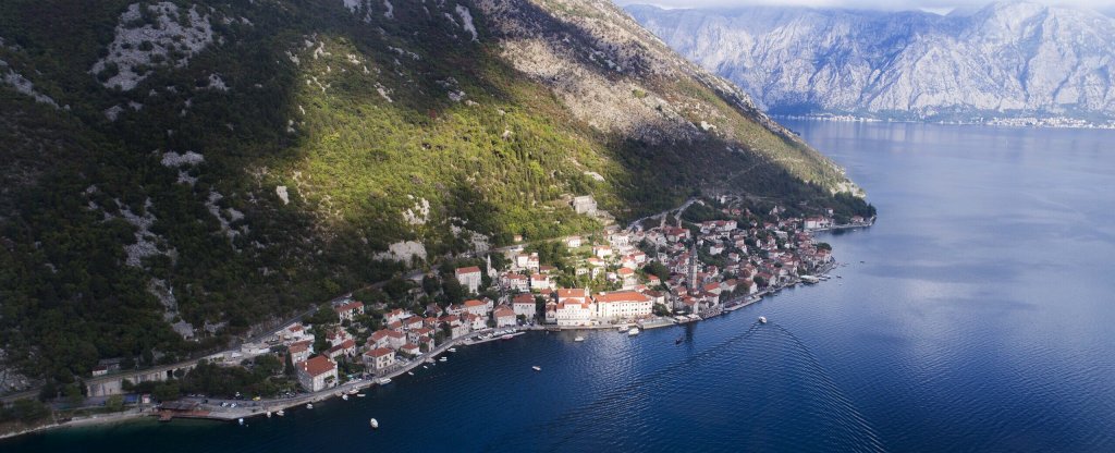 Пераст, Черногория, Боко-Которский залив,  - Фото с квадрокоптера