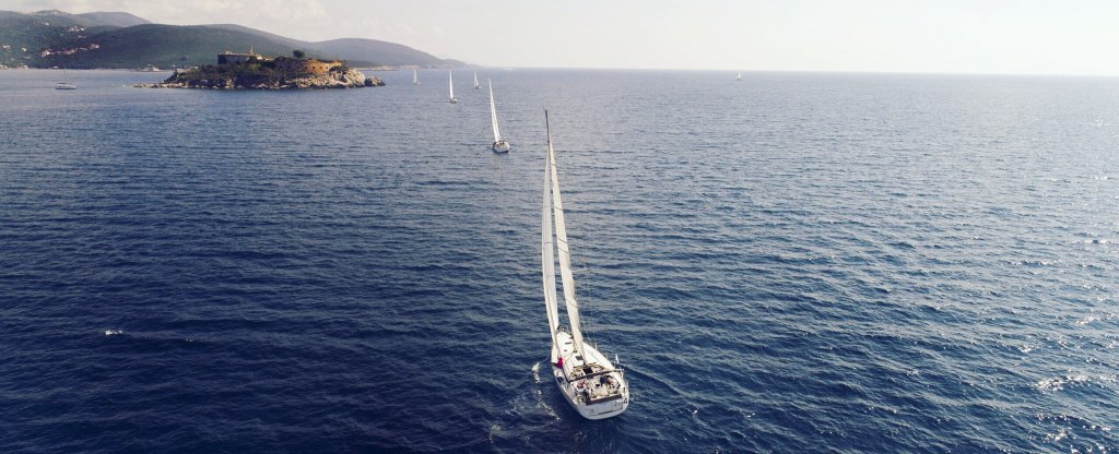 Регата у берегов Черногории,  - Фото с квадрокоптера