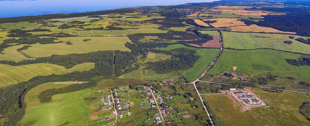 Вологодская область, д. Филютино (с видом на Кубенское озеро),  - Фото с квадрокоптера