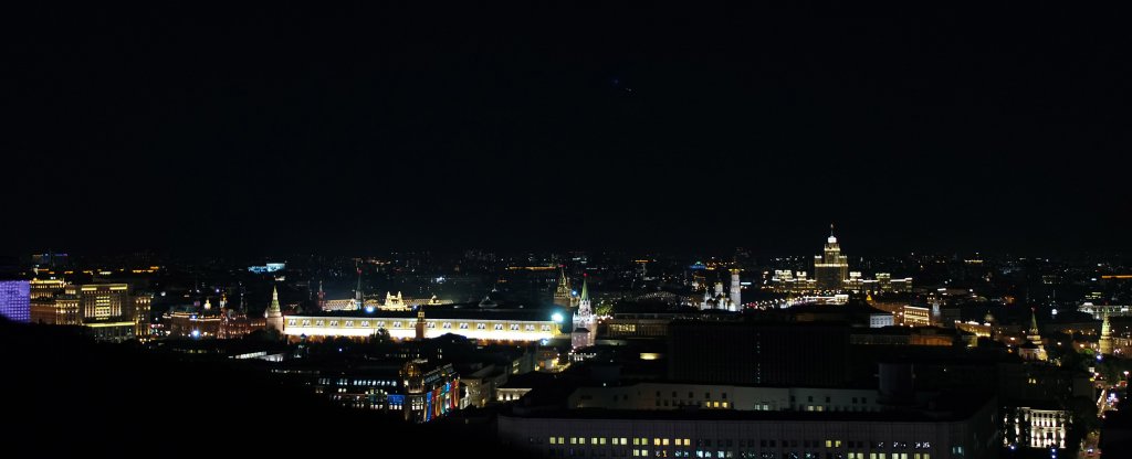 Кремль с крыши дома на Новом Арбате.,  - Фото с квадрокоптера