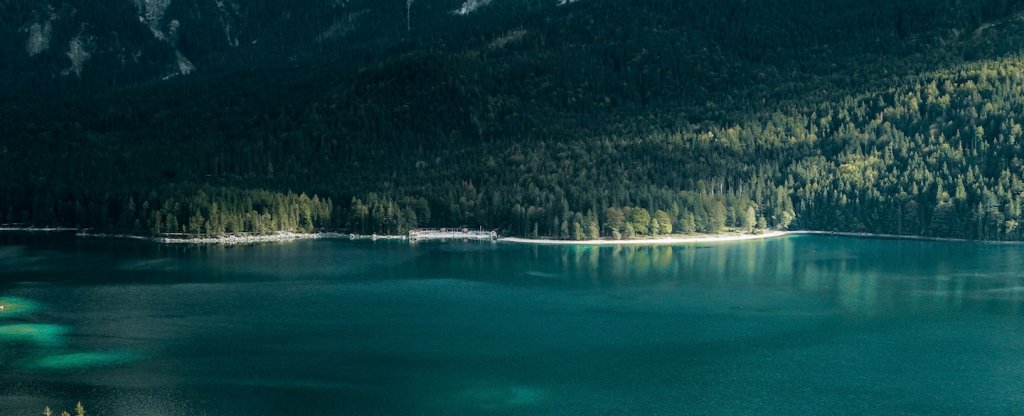 Германия / озеро Эйбси,  - Фото с квадрокоптера