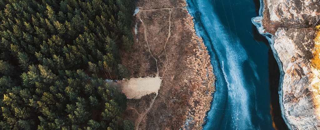 Лед на реке,  - Фото с квадрокоптера