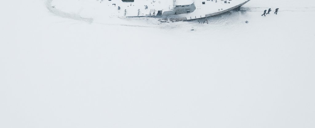 Путники на снегу,  - Фото с квадрокоптера