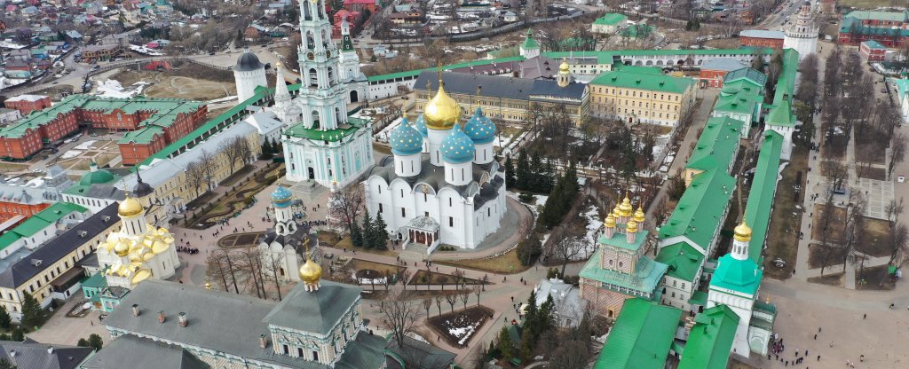 Троице-Сергиева лавра XIV века (Сергиев Посад / Золотое Кольцо), Сергиев Посад - Фото с квадрокоптера